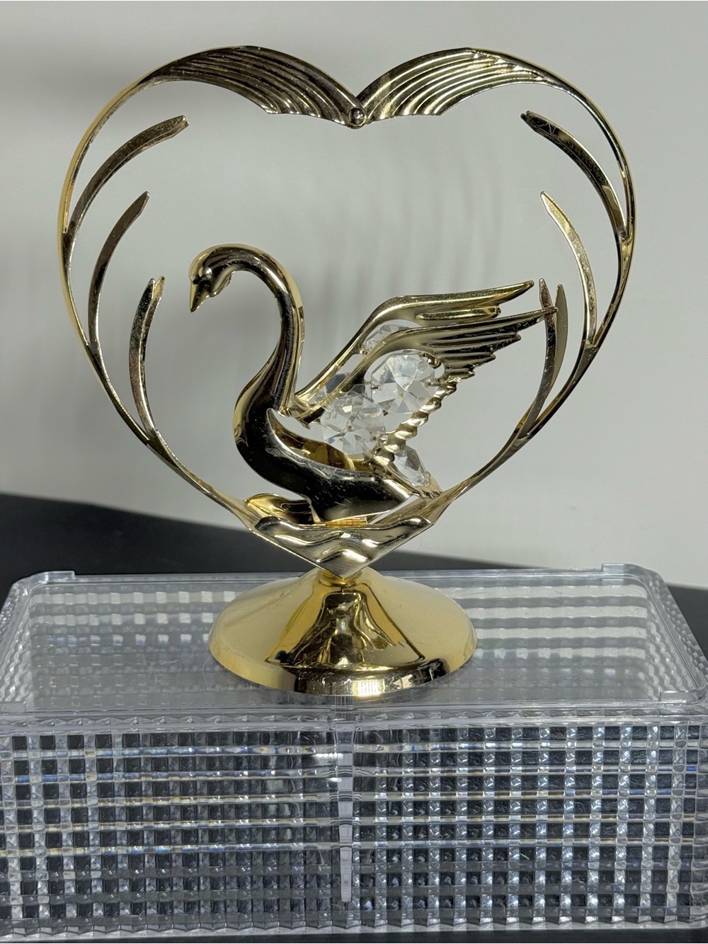 Vintage Mascot Int'l 1992 Crystal Delight 24K Gold Plated Heart & Swan Figurine